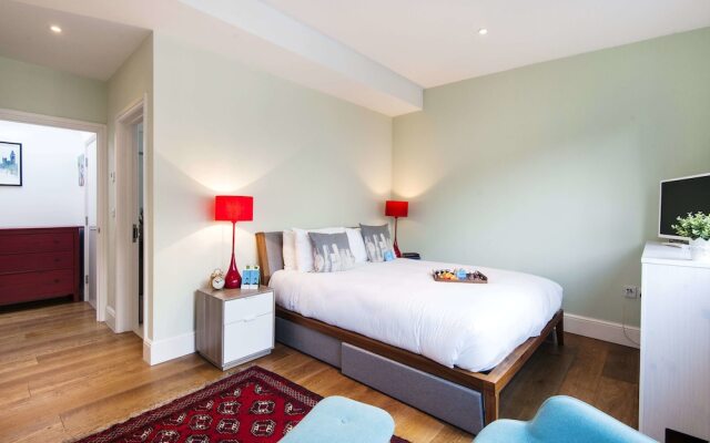 The Spacious Fulham Apartment - FOI