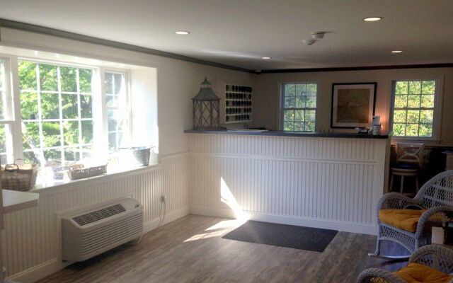Craigville Beach Inn