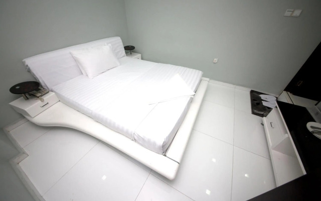 White Fort Hotel