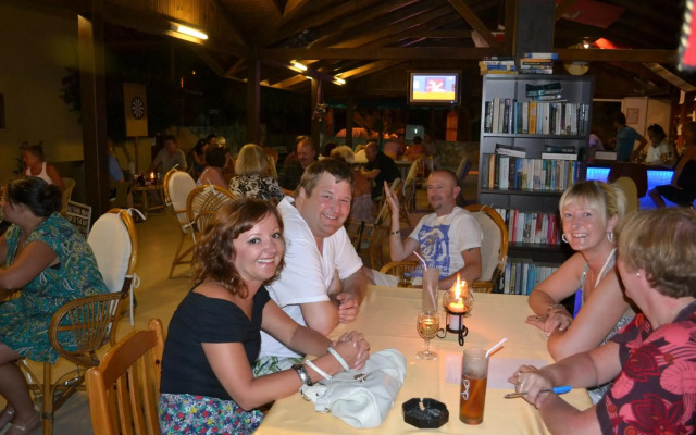 Belcehan Beach Hotel