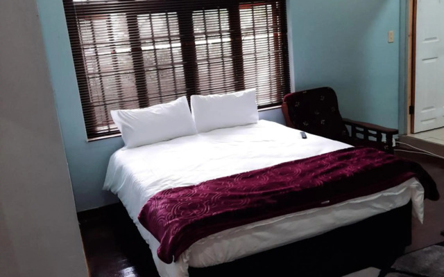 Luvuyos Guest House Pmb