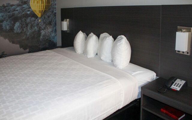 Clarion Pointe Statesville