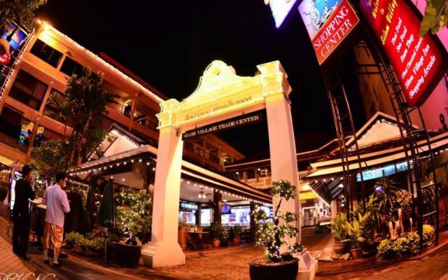 Silom Village Inn