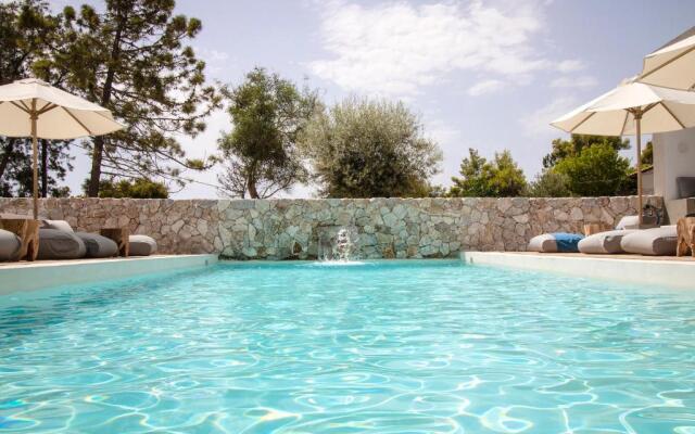 Arion Seaside Suites