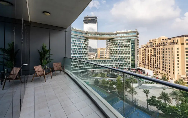 Stunning 3BR at the Palm w Beach Access