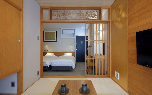 Tanakaya Kyotokarasuma