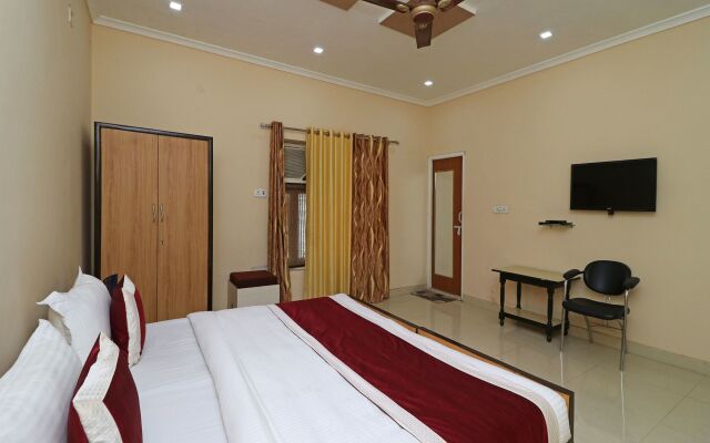 OYO 9307 Home Stay Hotel Nirmal Palace