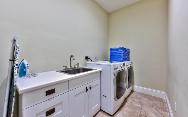 Knickerbocker Suite 08A