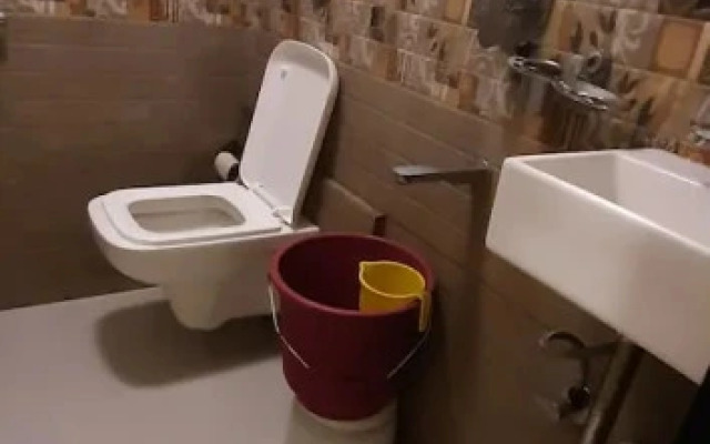 K F Residency by OYO Rooms