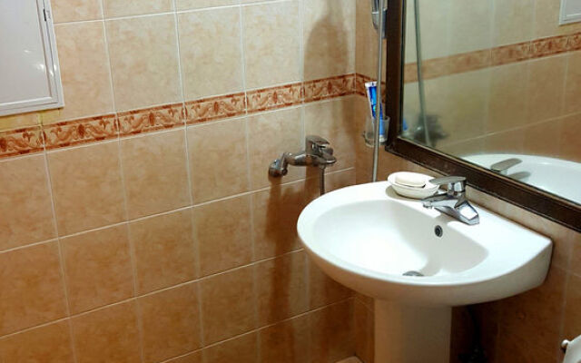 Goodstay EJ Hotel
