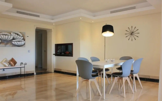 Apartment with Private Swimming Pool
