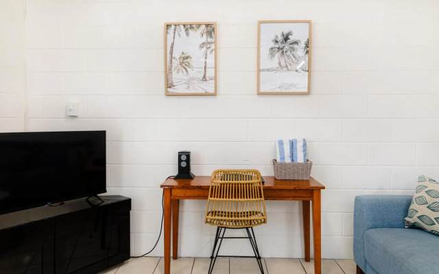 Palm View Holiday Apartments