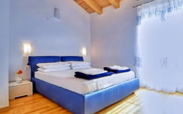 Modern Villa With Swimming Pool in Banjole