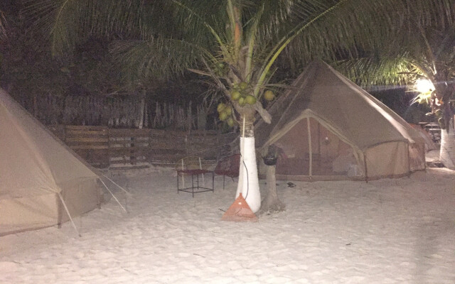 Playa Las Palmas Glamping Tulum