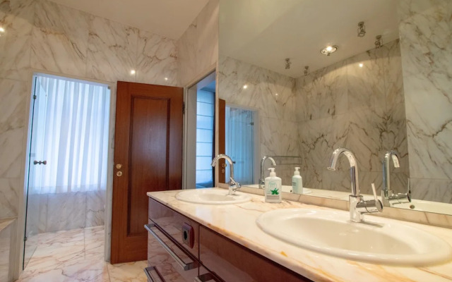 Center City Villa