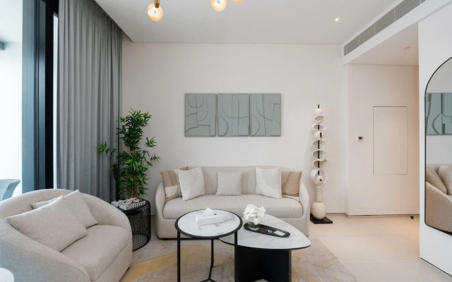 Chic Minimalist 1BR in Address JBR