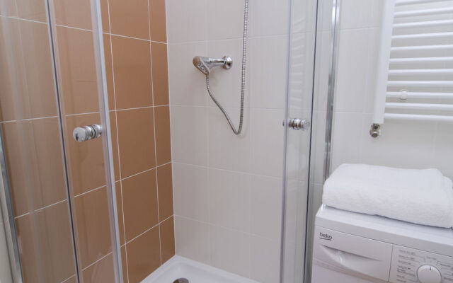 Eliska Tower Apartments Prague