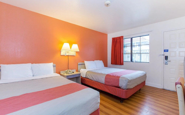 Motel 6 Vallejo - Maritime North