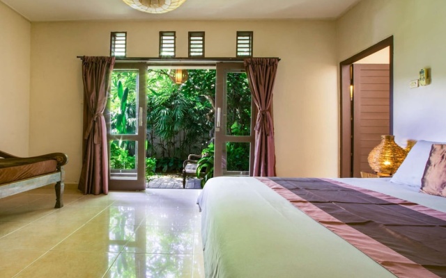 Luxury Villa in Bali near Beach, Bali Villa 2038 – Guest Rooms – Kuta