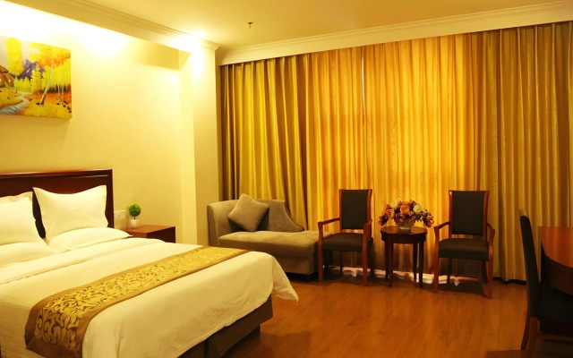 GreenTree Inn ZhangJiaKou XiaHuaYuan District XinChen Road Express Hotel