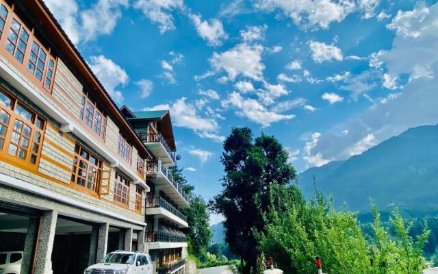 Snow Clad Resort A True Riverview Resort Manali