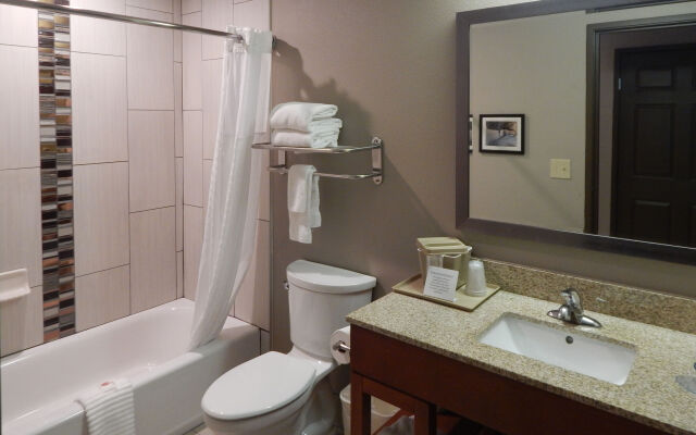 Quality Inn & Suites Near White Sands National Park