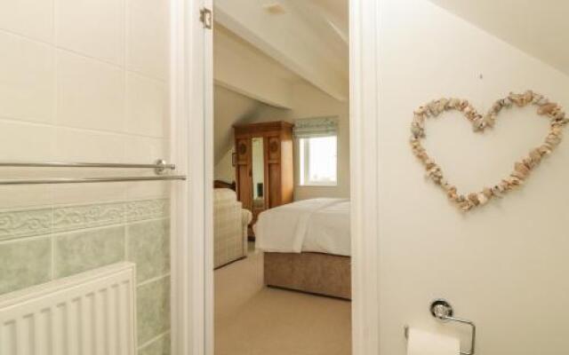 Marine Cottage