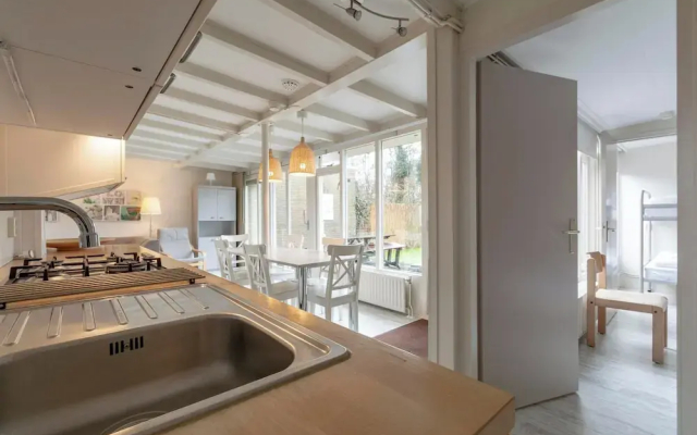 Bungalow in Sint Maartenszee Near Beach