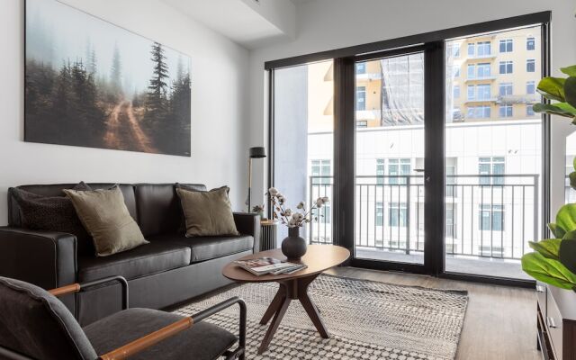 Mint House Nashville – The Gulch – Division St