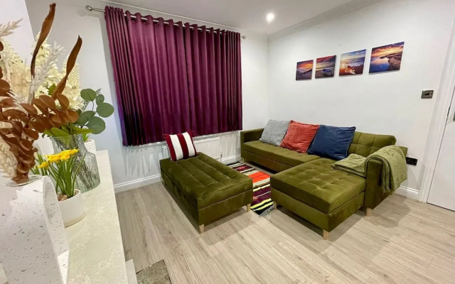 Charming 3 Bedroom House in Dagenham London