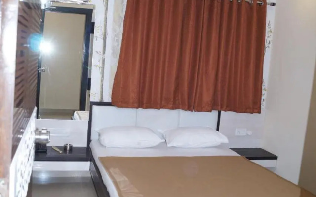 Shri Akshar Hotel