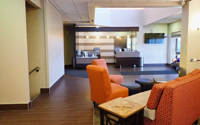 Days Inn by Wyndham Airdrie