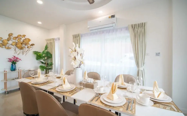 Ocean View 4BR Pool Villa KataBB Seaview