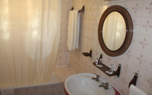 Cheerfulway Oura Village Garden Apartamentos