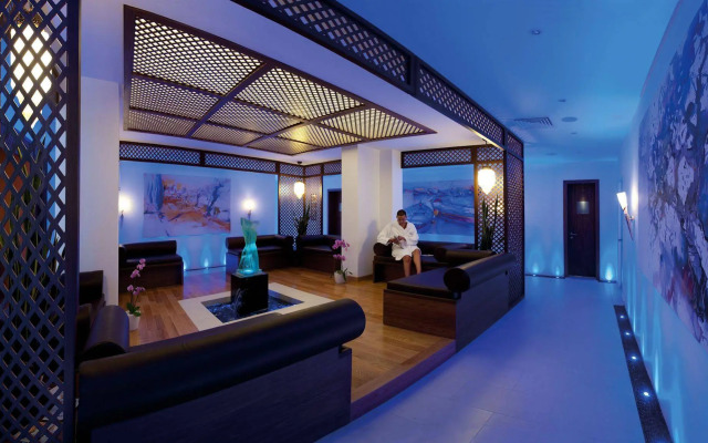 Amathus Elite Suites(Ixia)