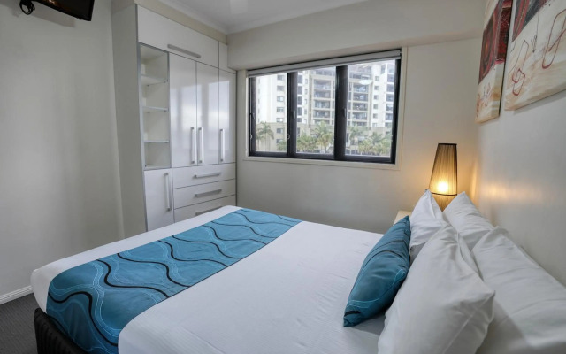 Central Brunswick Apartment Hotel