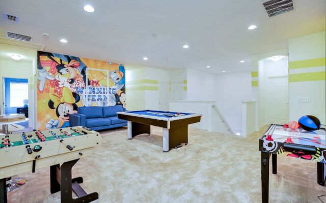 Luxury 11 Bedroom Close to Disney