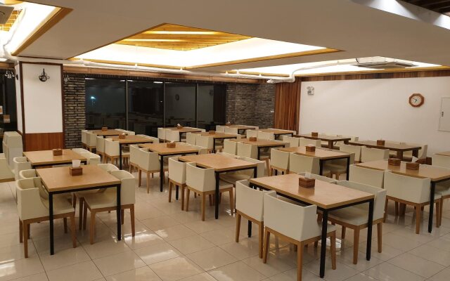 R&T Hotel