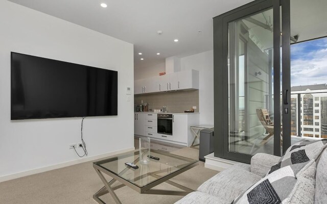 QV Brand New in the City - 889