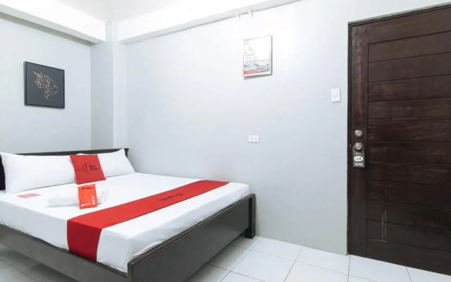 CMJ Apartment by RedDoorz