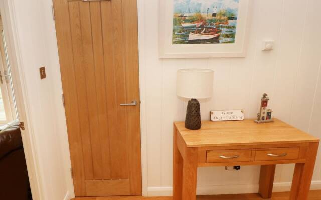 1 Miller's Island, Looe
