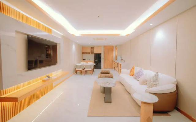 Luxtalay Khanom Hotel
