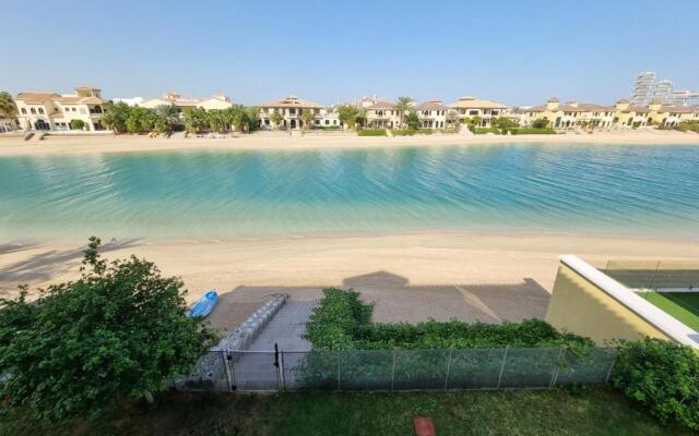 Palm Jumeirah Stunning 4BHK Villa