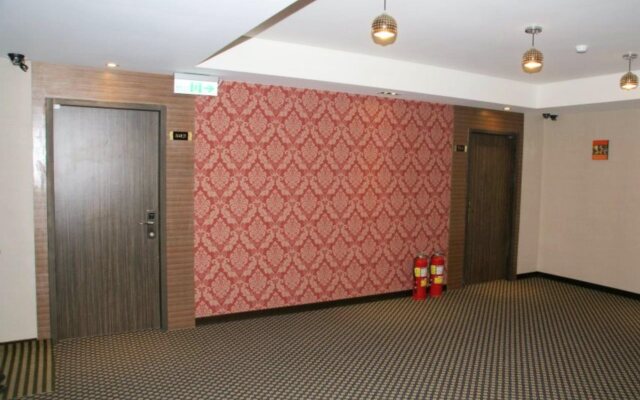 Home Full Hotel