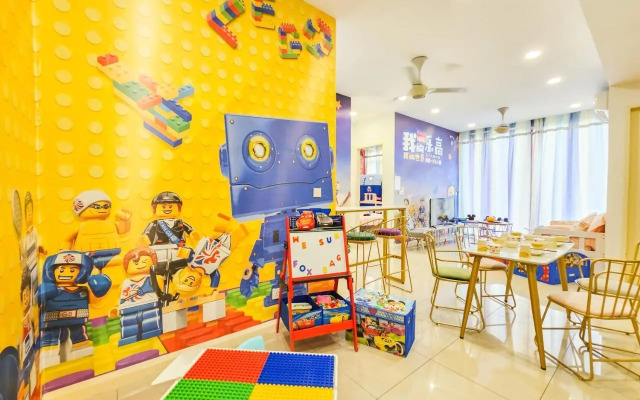 D'Pristine Theme Suite by Nest Home at LEGOLAND