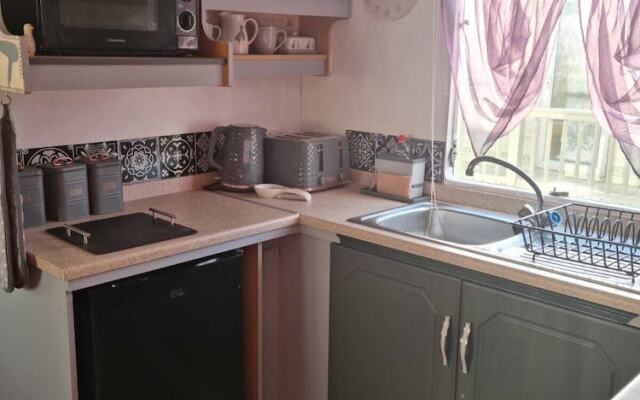 Cosy Static Caravan on East Mersea Island