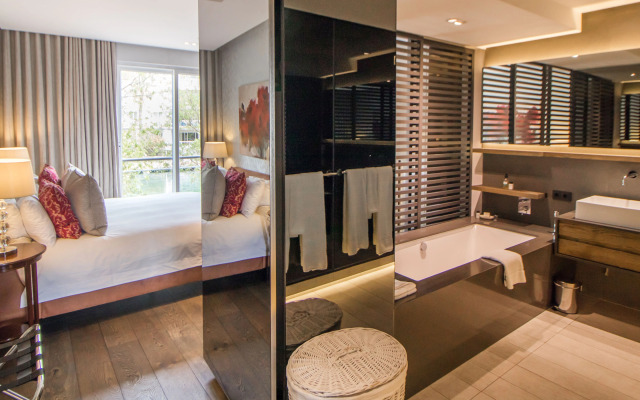 Апарт-отель Waterfront Village