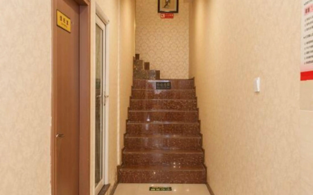 Chongqing Tinya Hotel (Nanhua Middle School)