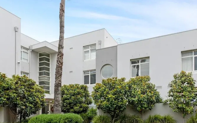 Scenic Beachside 3-bedroom With Water Views