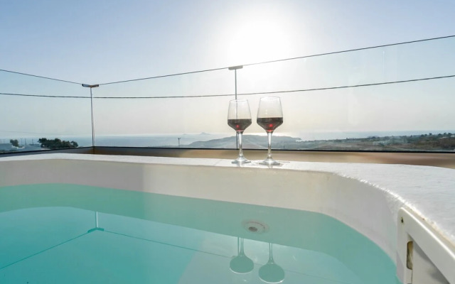 Cinnamon Villa with Private Hot Tub